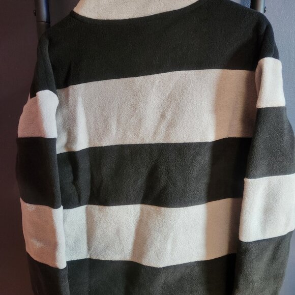 Pink Victoria's Secret Fleece - Picture 3 of 3